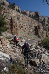 Stanley, yi and michelle under the cliff bands [sat sep 4 10:49:27 mdt 2021]